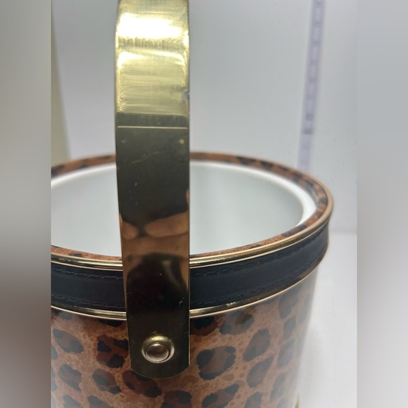 Vtg Mid Century Modern Ice Bucket Retro Leopard Gold Barware
#0305244 - Picture 12 of 16